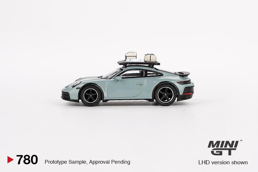 Mini GT 1:64 Porsche 911 Dakar Verde Sombra Metálico - Car World