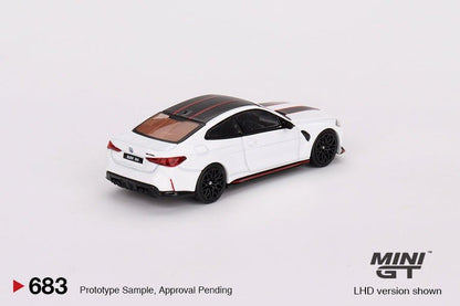 ** Preorder* Mini GT 1:64 BMW M4 CSL Blanco Alpino BMW M4 CSL Blanco Alpino - Car World